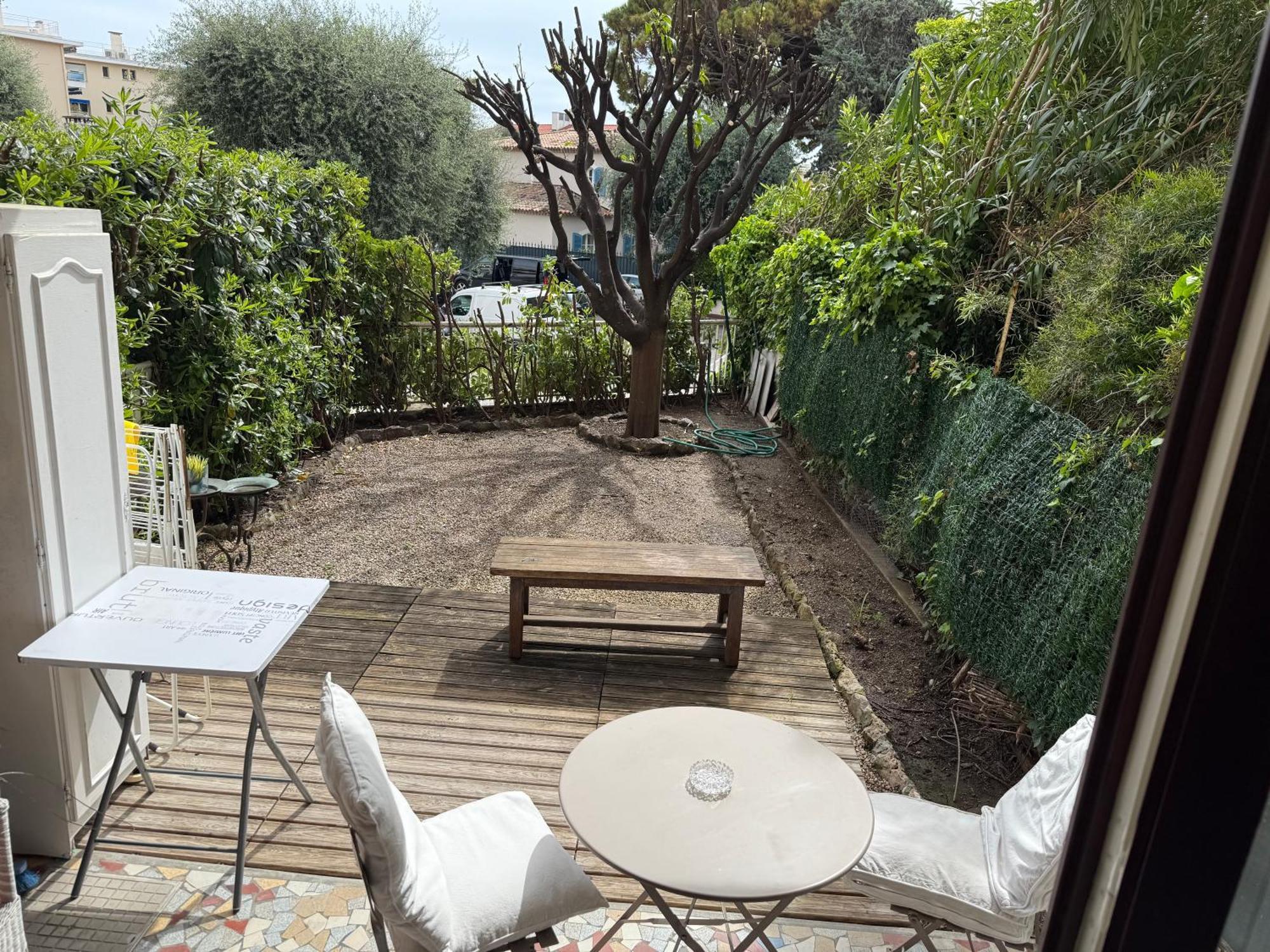 Studio Calme A Deux Pas De La Mer Avec Jardin Et Parking Prive بوليو سور مير المظهر الخارجي الصورة